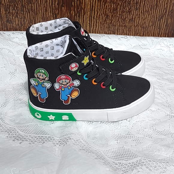 Nintendo Super Mario Bros High Top Sneakers Kids 13 - Picture 3 of 7